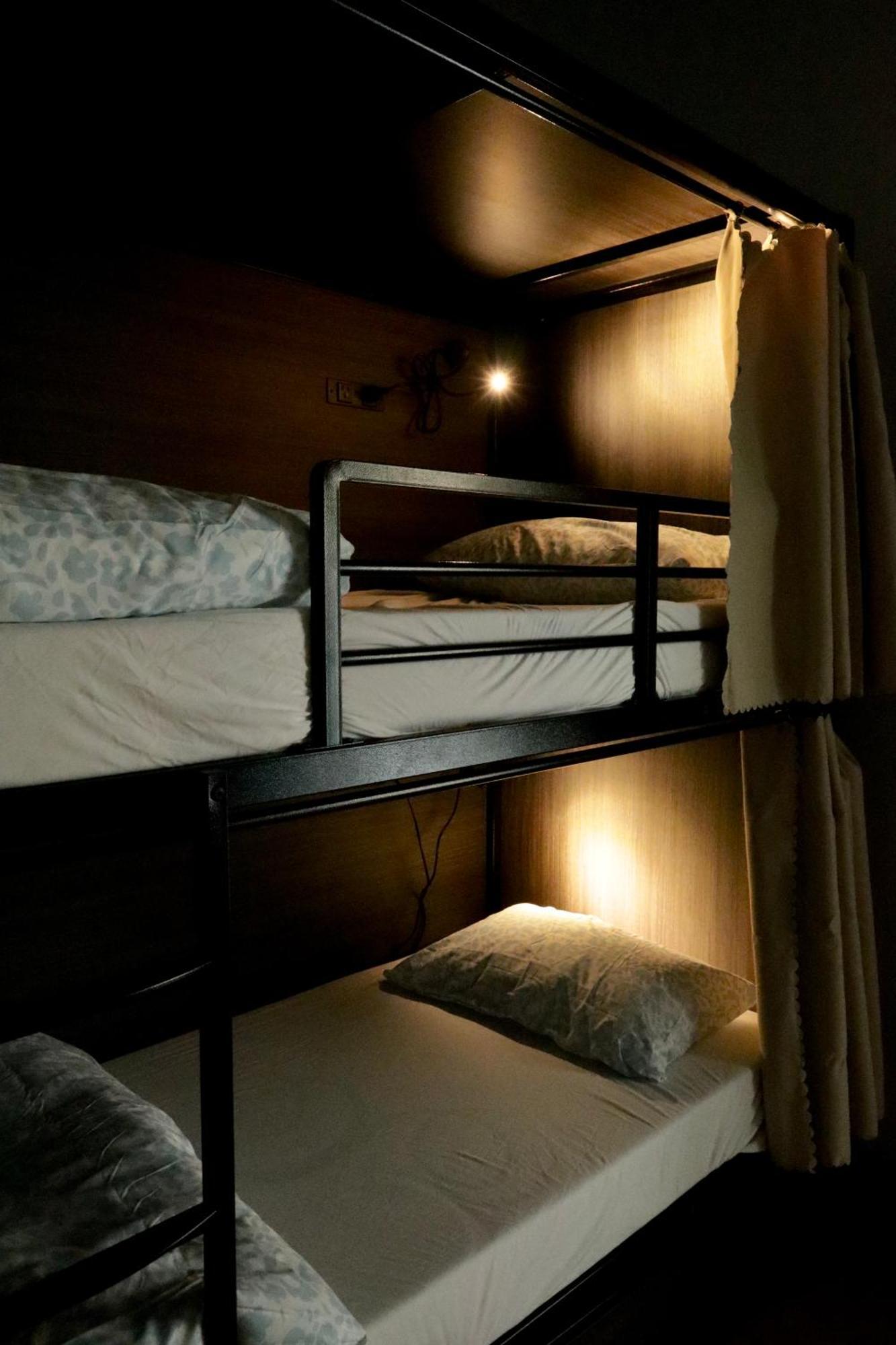 Hostel Ritz For Backpackers Melbourne City Exterior foto